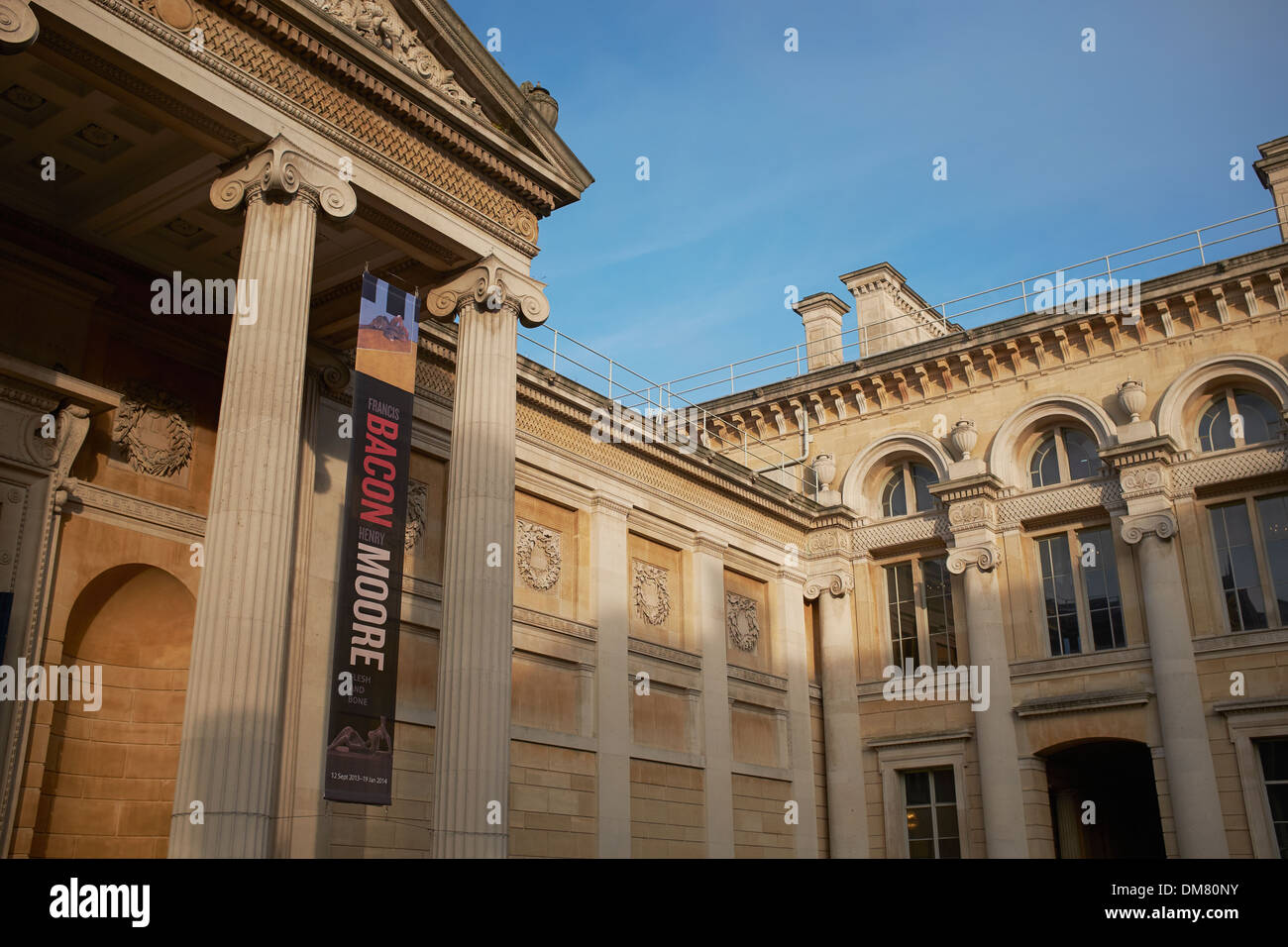 Esterno dell'Ashmolean Museum di Oxford city centre Foto Stock