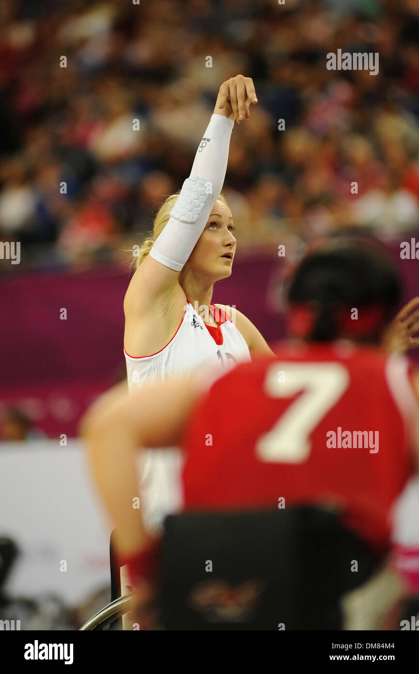 Amy Conroy in azione Londra 2012 Giochi Paralimpici - Le donne della pallacanestro - Gran Bretagna v Canada - North Greenwich Arena di Londra Foto Stock