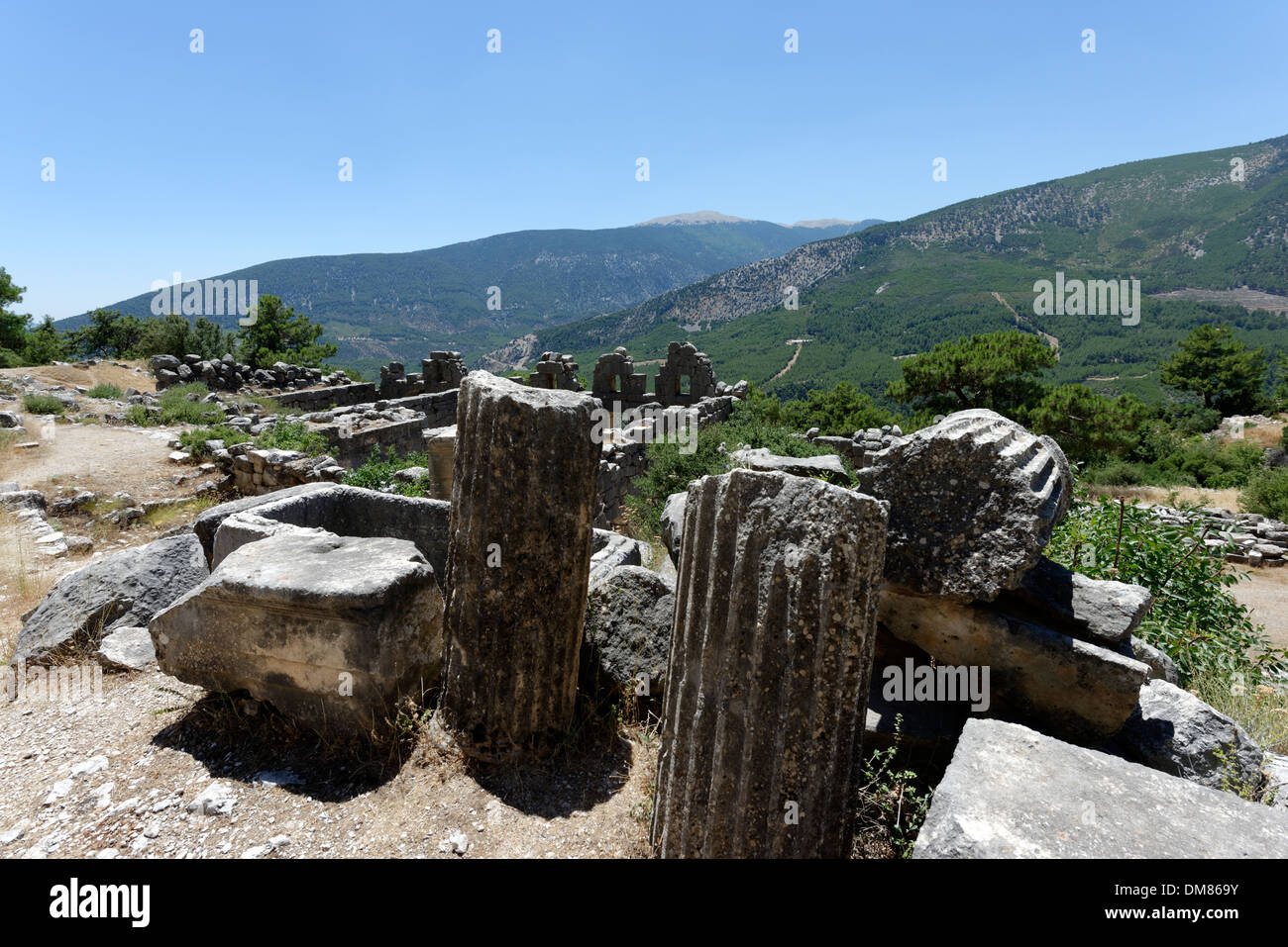 Vista panoramica del meraviglioso paesaggio circostante la Lycian antica città di Arykanda, provincia di Antalya, Turchia meridionale. Foto Stock