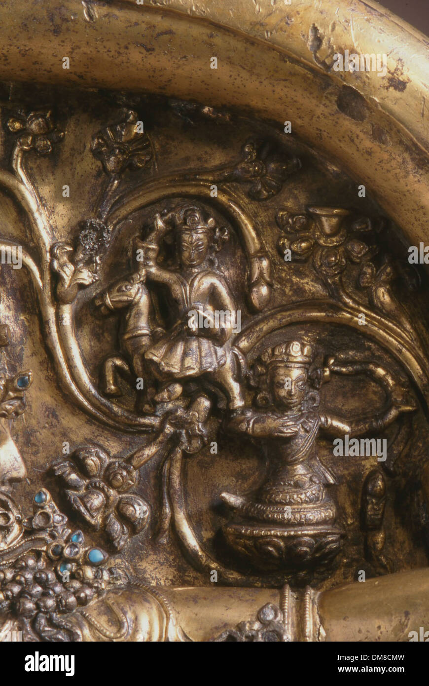 L'opera d'arte "Rahu, Signore dei pianeti" raffigura la divinità indù Rahu, associata a eclissi ed eventi celesti. Questo manufatto, che fa parte della collezione di arte antica e islamica, offre uno sguardo alle ricche tradizioni della cosmologia e della mitologia indiana, mostrando arte decorativa del Medio Oriente e dell'Asia. Foto Stock
