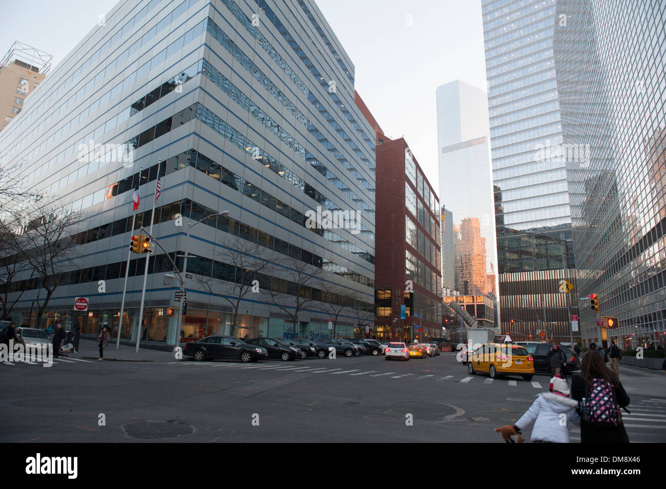 Greenwich Street a Lower Manhattan, guardando verso 4 World Trade Center. Il 12 Dic. 2013 Foto Stock