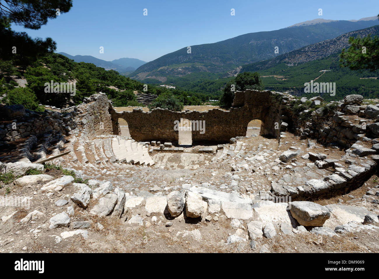 Il piccolo Odeon che apre in stato Agora presso la Lycian antica città di Arykanda, nella Turchia meridionale. Foto Stock