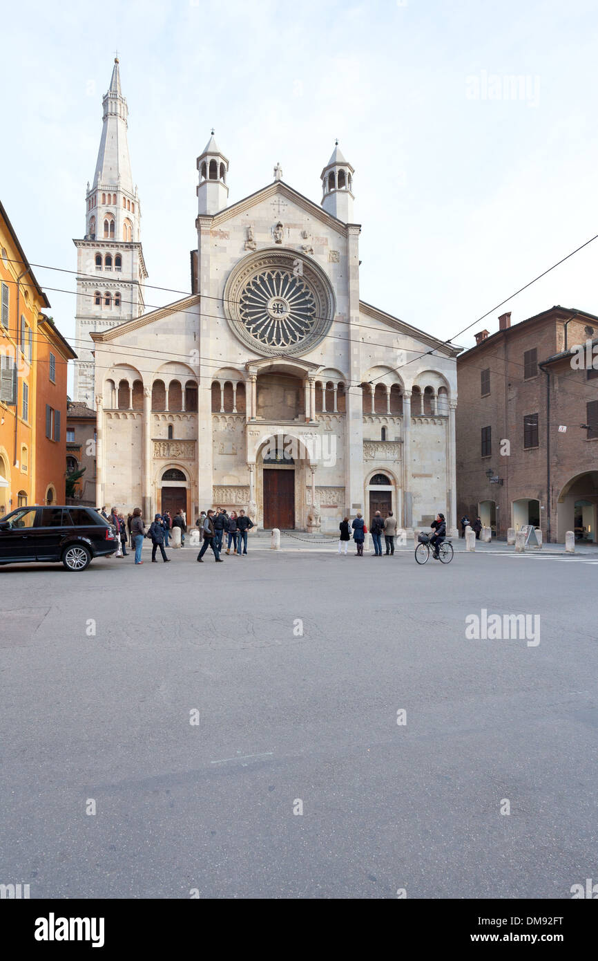 Panorama della città di Modena Foto stock - Alamy