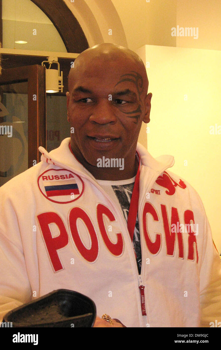 Famoso pugile americano Mike Tyson sul party di presentazione del nuovo sport uniforme per federazione nazionale olimpica.(Immagine di credito: © PhotoXpress/ZUMA Premere) Restrizioni: Nord e Sud America diritti solo! Foto Stock