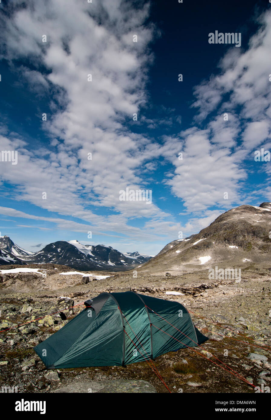 Tenda in montagna, parco nazionale di Jotunheimen, Norvegia Foto Stock