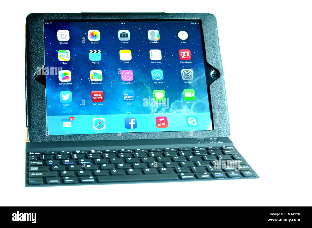 London, Regno Unito - 1 Novembre 2013: Apple Inc. rilascia il nuovo iPad aria, la quinta generazione di iPad computer tablet. Foto Stock