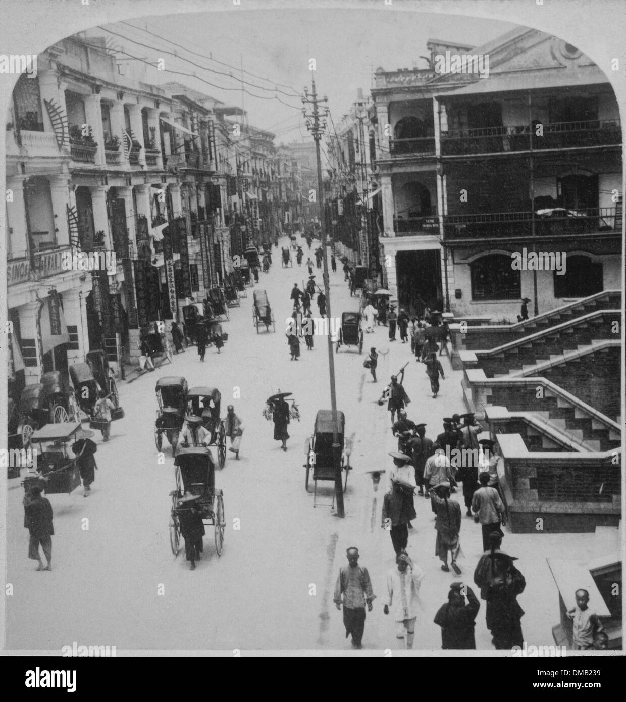 Occupato Strada della Regina, Hong Kong, 1896 Foto Stock