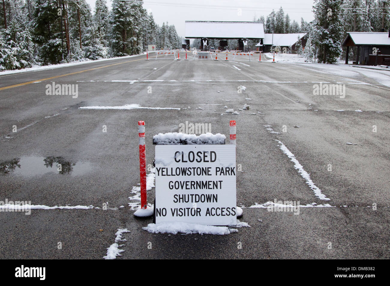 Arresto del governo di chiusura del parco Il Parco Nazionale di Yellowstone Wyoming. USA LA007041 Foto Stock