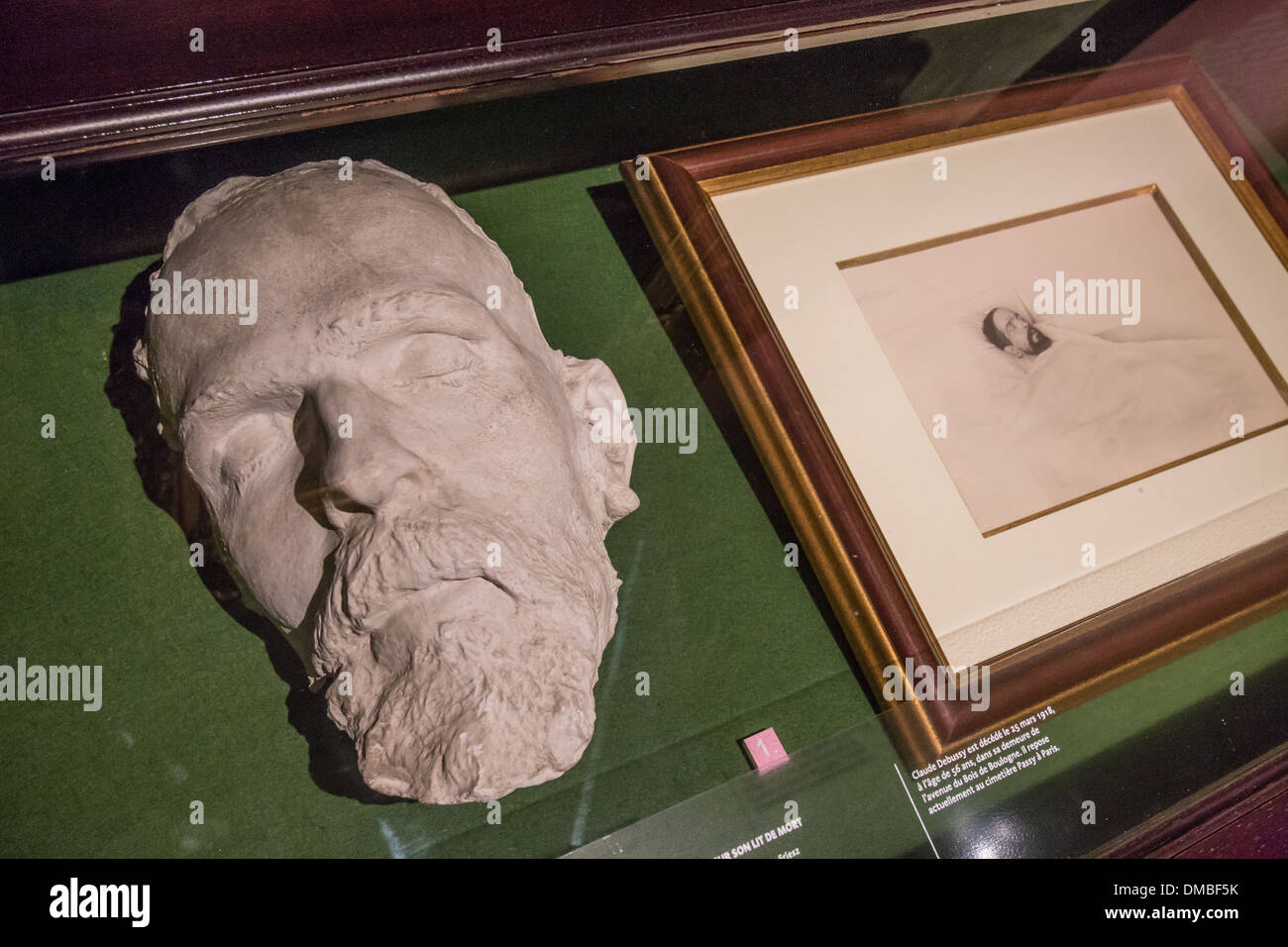 Maschera funebre di Claude Debussy (1862-1918), compositore francese Claude Debussy Museo nella casa della sua nascita, SAINT-GERMAIN-en-Laye, yvelines (78), Francia Foto Stock