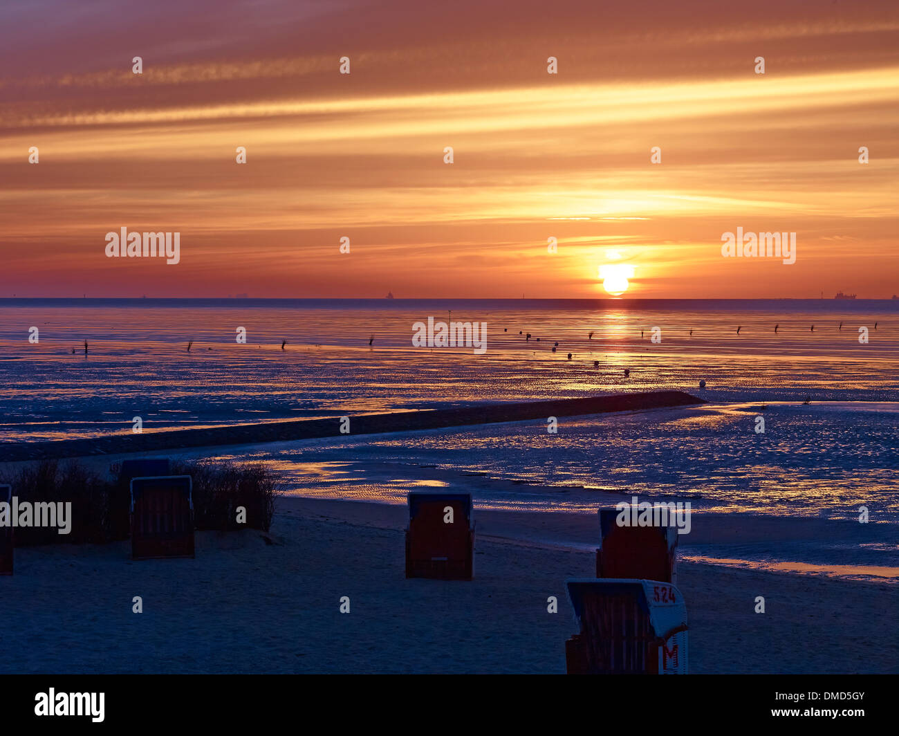 Tramonto sulla spiaggia di Duhnen, Cuxhaven, Bassa Sassonia, Germania Foto Stock