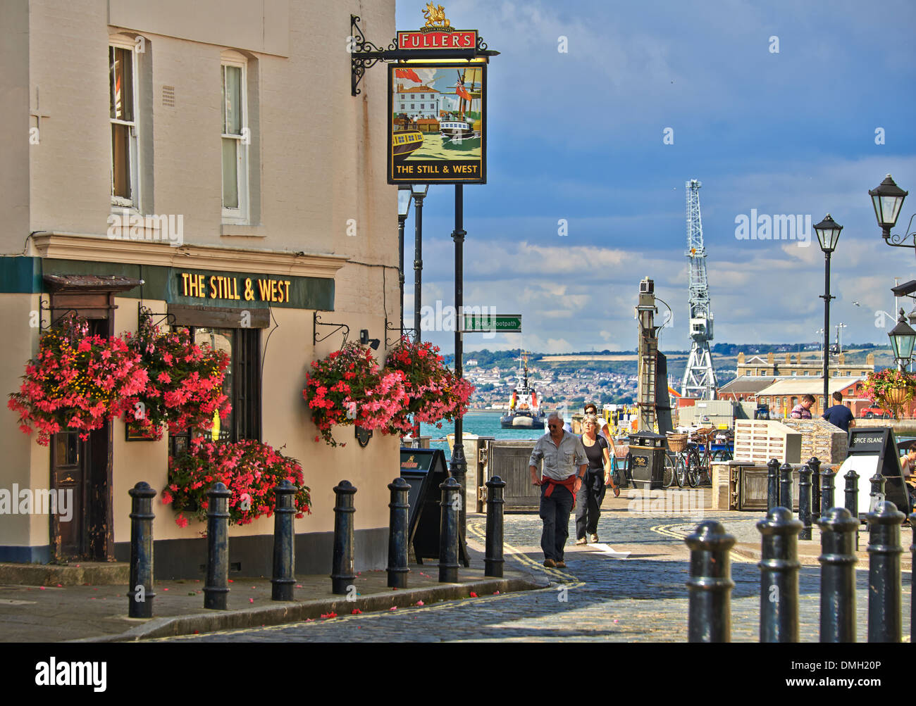 Il porto di Portsmouth Hampshire Inghilterra è un grande porto naturale in Hampshire Foto Stock