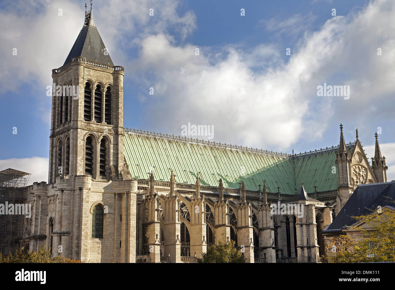 BASILICA DI SAINT DENIS, edificio religioso in stile gotico ricostruito nel XII secolo dall'ABATE SUGER, cimitero per il re di Francia, catalogato come monumento storico di SAINT-DENIS, SEINE-SAINT-DENIS (93), Francia Foto Stock