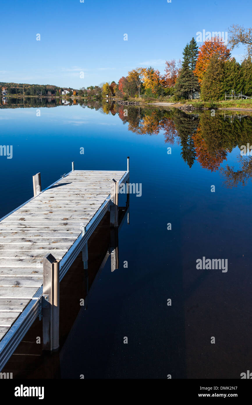 Lago ETCHEMIN, estate indiana, i colori autunnali, CHAUDIERE-APPALACHES, Quebec, Canada Foto Stock