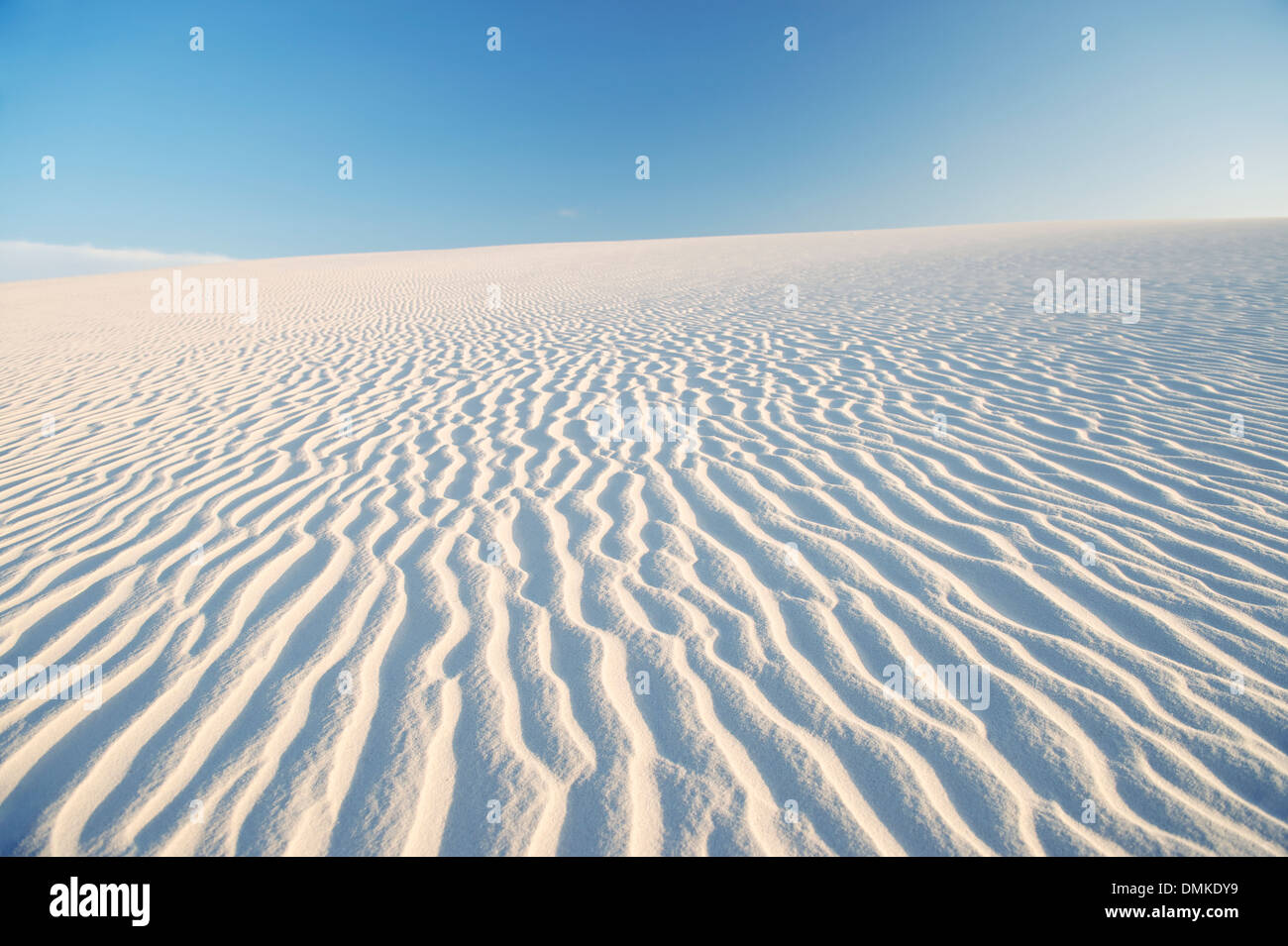 Ripple drammatico effetto sulle dune di sabbia in Lencois Maranheses (Lençois) Parco Nazionale del Brasile Foto Stock