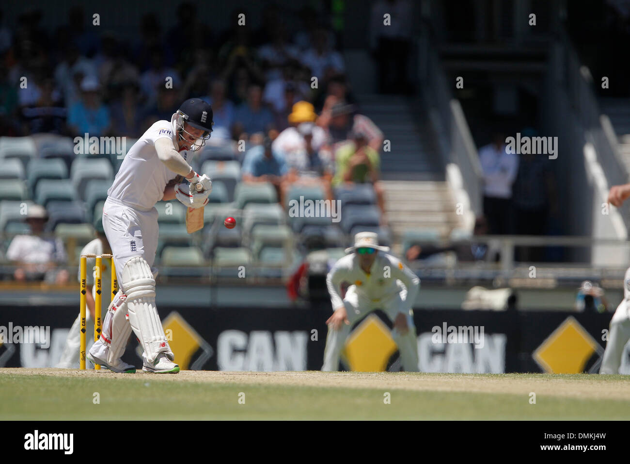 WACA, Perth, Australia. 15 Dic, 2013. Stuart ampia batting tra Inghilterra e Australia 3° Ceneri Test svoltosi a Perth al WACA , WA , Australia. Credito: Azione Sport Plus/Alamy Live News Foto Stock