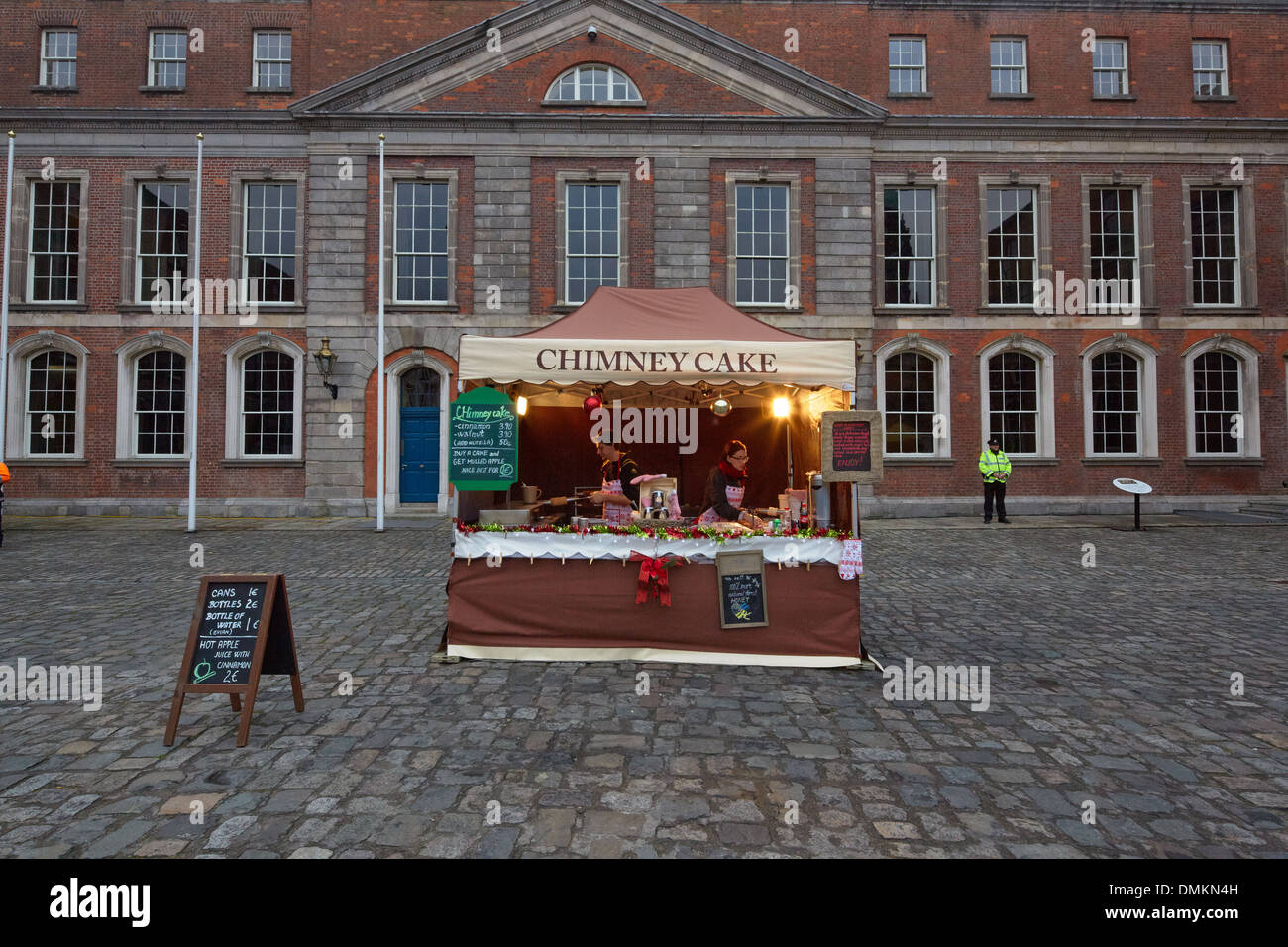 Camino di stallo torta, il Castello di Dublino, Irealnd, Europa Foto Stock