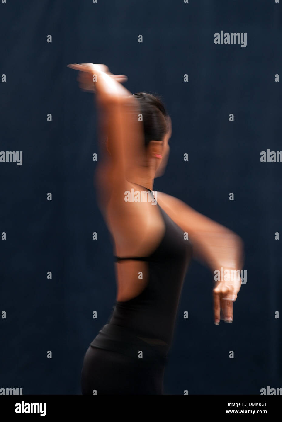 Ballerina, motion blur, una donna, Ballet Espanol de Cuba, La Habana, Cuba, Caraibi, America Latina Foto Stock