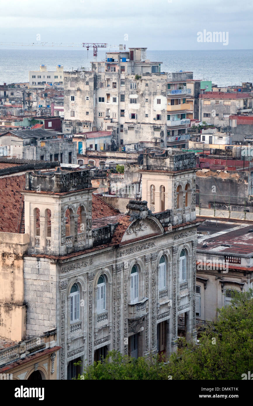 L'Avana Cuba skyline del quartiere povero - esempio di povertà, Cuba, Caraibi Foto Stock