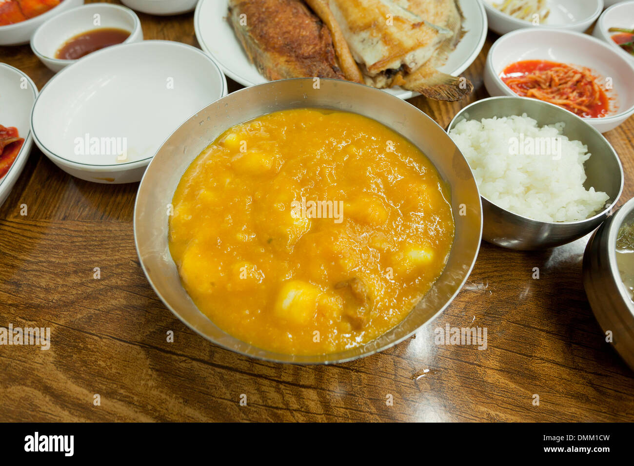 Zucca piatto juk (Coreano congee / porridge / gruel) - Corea del Sud Foto Stock