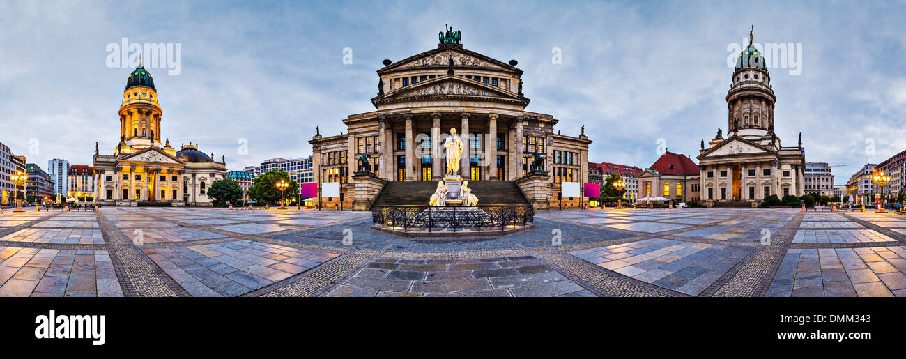 Berlino, Germania alla storica piazza Gendarmenmarkt. Foto Stock