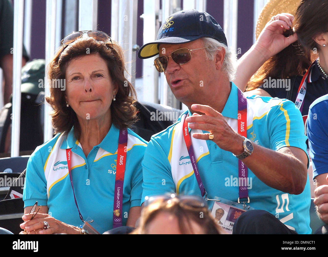 Regina Silvia di Svezia e Re Carlo Gustavo di Svezia frequentare equestre evento di Dressage a Greenwich Park durante la London 2012 Foto Stock