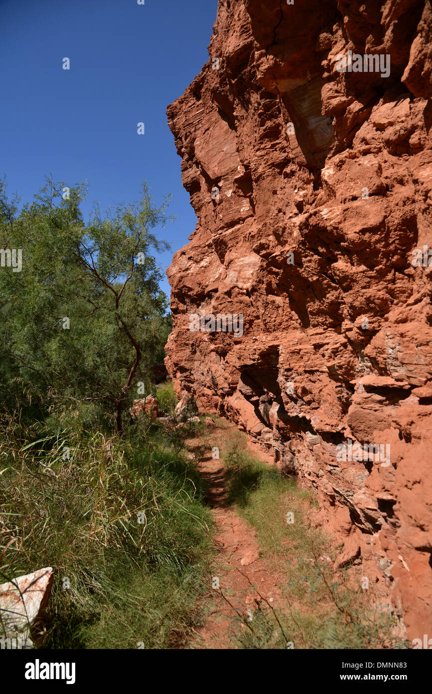 Terra rossa e le montagne in Palo Duro Canyon State Park nei pressi di Amarillo in Texas il Panhandle Foto Stock