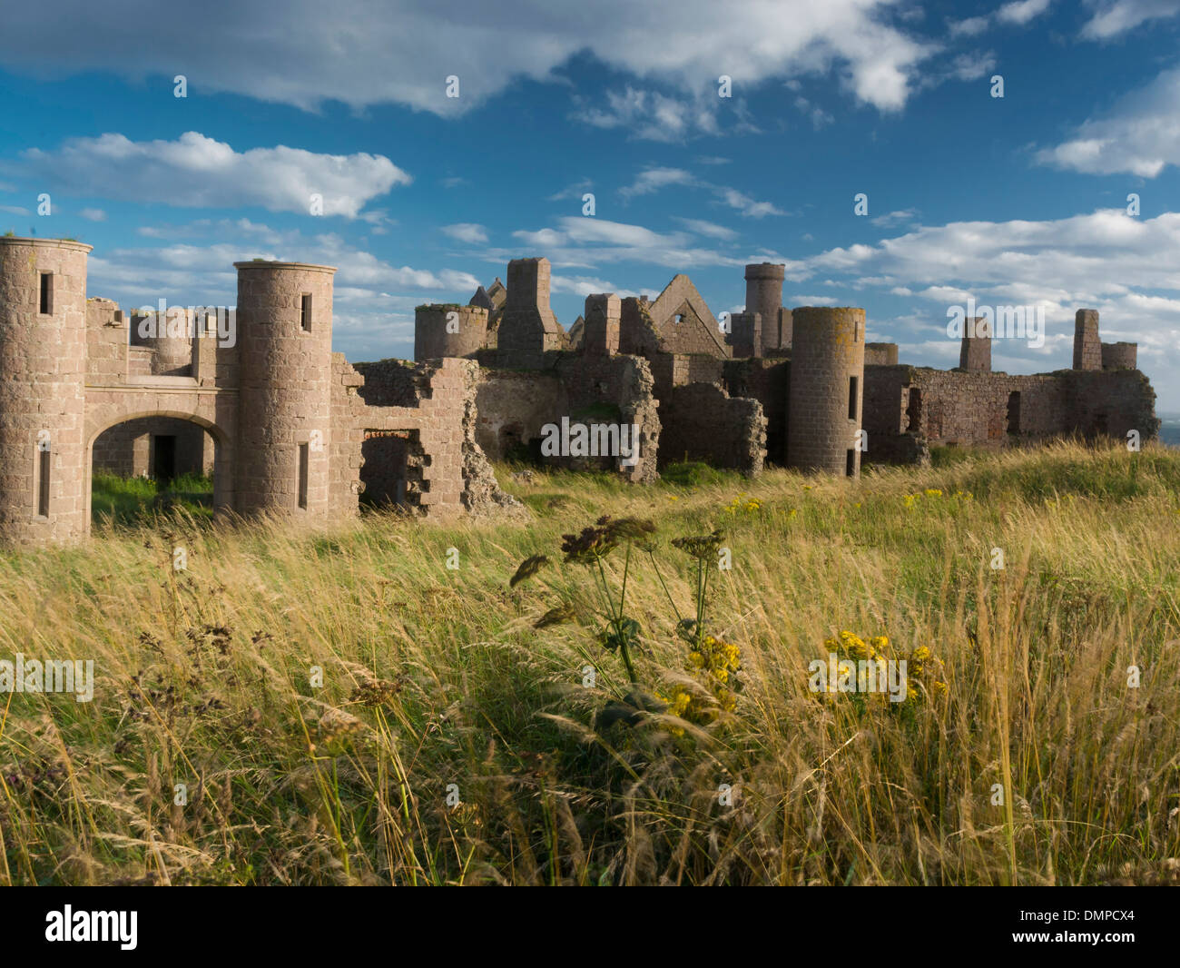 Il castello di slains cruden bay aberdeen mare del Nord Foto Stock