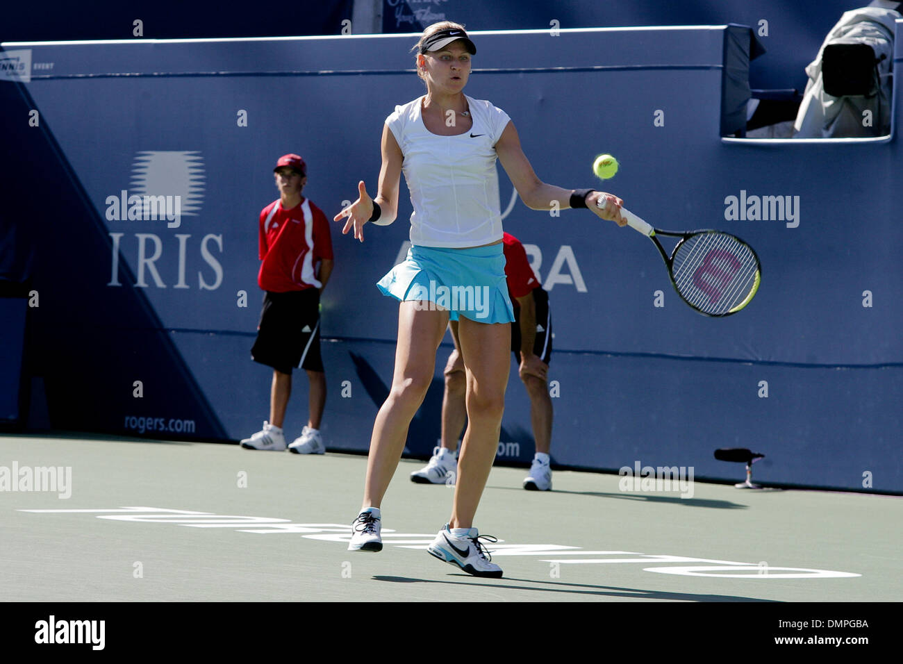 Agosto 21, 2009 - Toronto, Ontario, Canada - 21 August 2009: Ceca Lucie SAFAROVA è sconfitto da Stati Uniti d'America's Serena Williams in due set, durante i quarti di finale alla donna Rogers tennis Cup ha suonato presso il centro Rexall, York University di Toronto, ON. (Credito Immagine: © Steve Dormer Southcreek/Global/ZUMApress.com) Foto Stock
