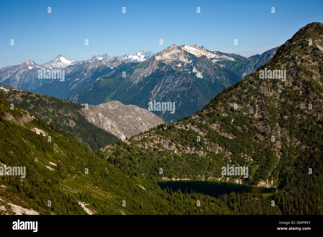WASHINGTON - lago a lievitazione naturale da pasta madre montagna nel Parco Nazionale delle Cascate del Nord. Foto Stock