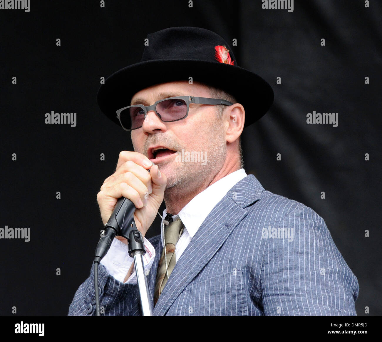 Gord Downie e Sadies effettuando al 1° Stivali annuale e cuori Music Festival a Canadian Tire Motorsport Park Bowmanville Foto Stock