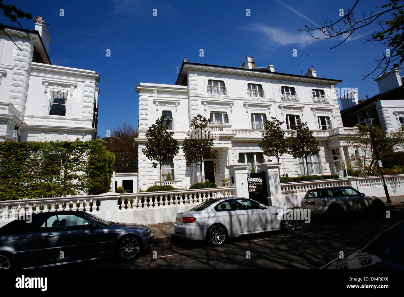 Il Boltons Street nel quartiere di South Kensington London Chelsea Foto Stock