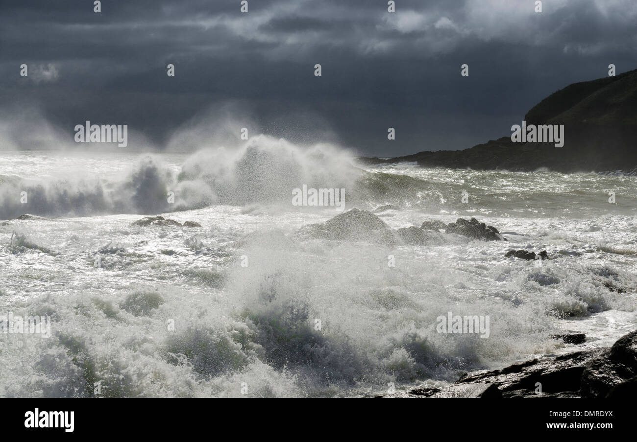 Stonehaven shore tempesta onde surf onde Foto Stock