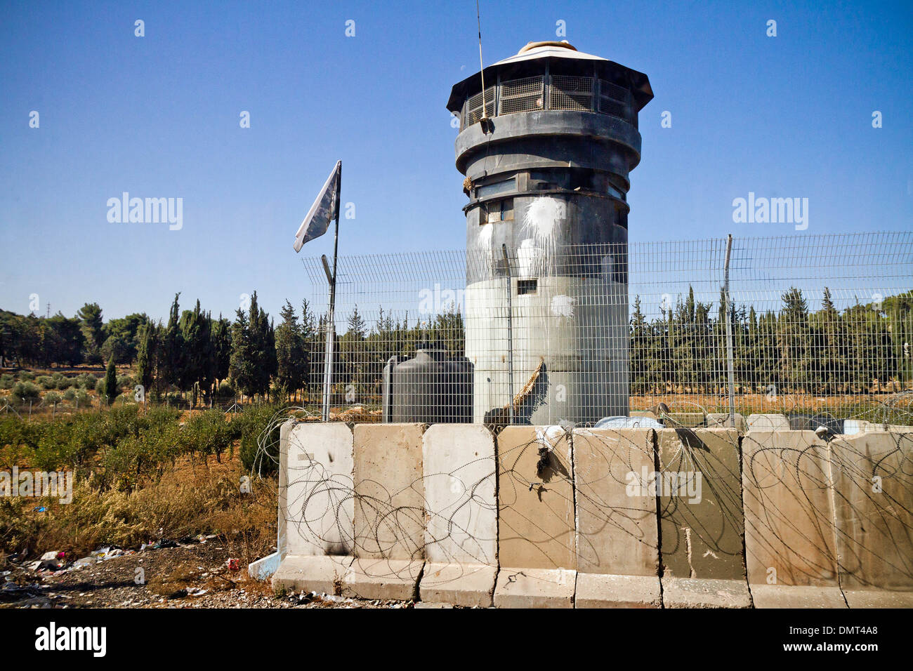 IDF israeliano torre di guardia nei territori della Palestina. Foto Stock