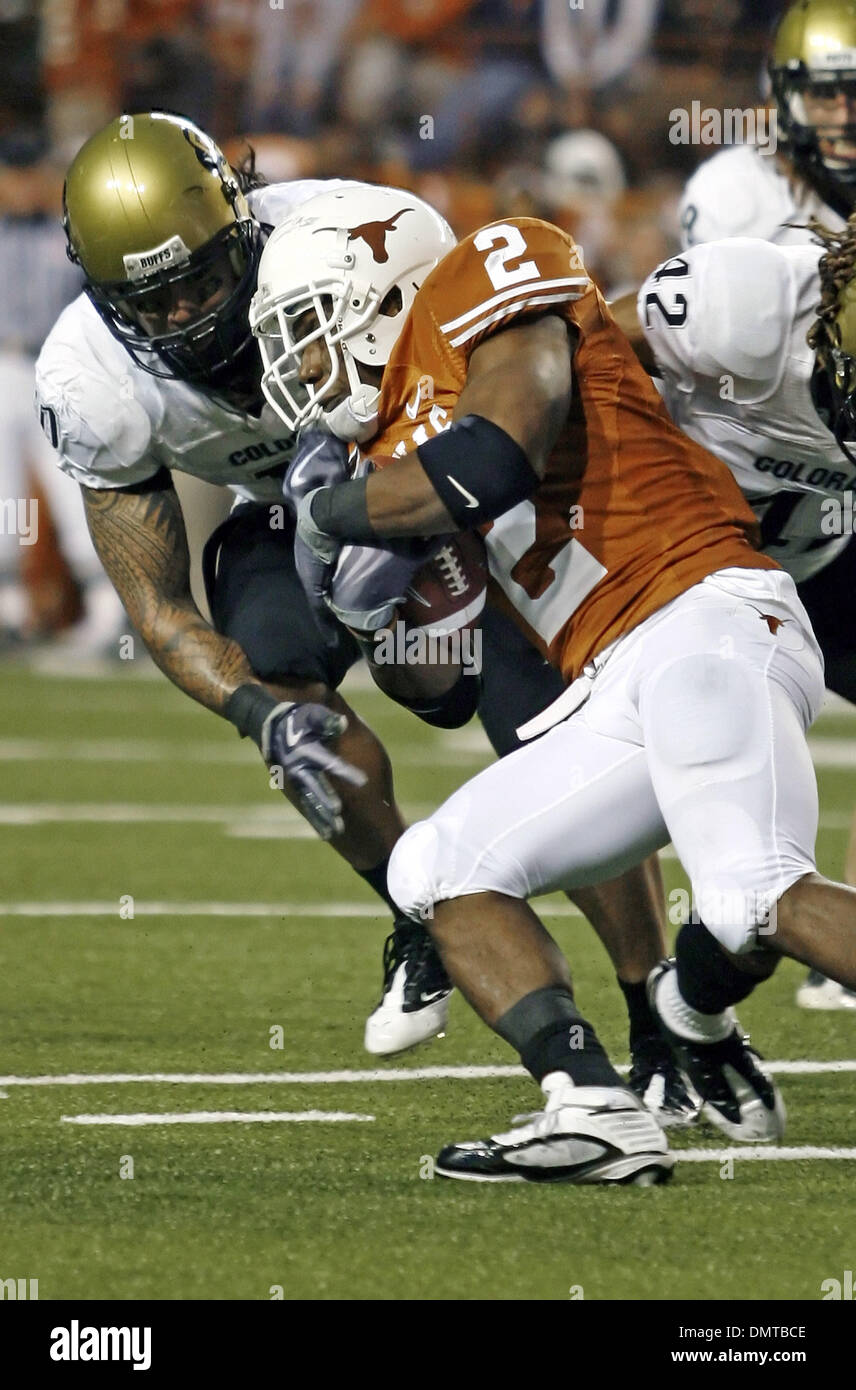 Running back Vondrell McGee si precipitò per 14 metri su 7 porta prima che egli ha lasciato il gioco con un shouder pregiudizio. (Credito Immagine: © Joe Nicola/Southcreek globale/ZUMApress.com) Foto Stock