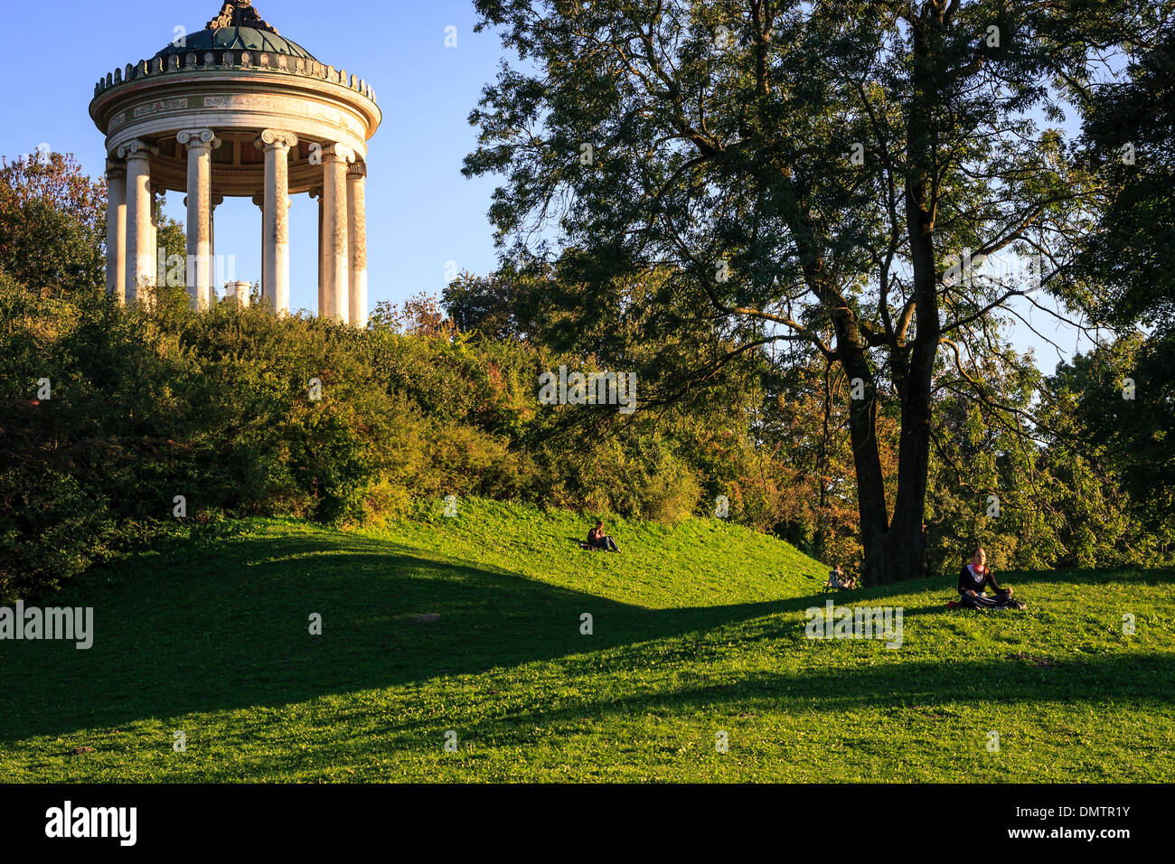 Il Monopteros in Englischer Garten di Monaco di Baviera Foto Stock