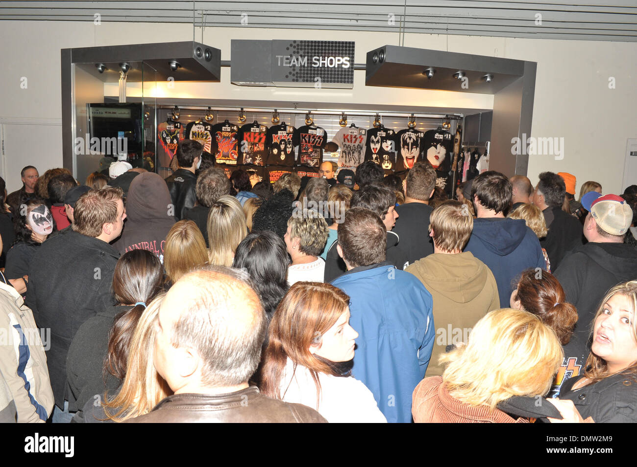 Ottobre 3, 2009 - Toronto, Ontario, Canada - 02 Ottobre 2009: Eric cantante di KISS esegue per un sold-out udienza durante le bande vivo 35 Tour presso la Air Canada Centre di Toronto, ON (credito Immagine: © Southcreek globale/ZUMApress.com) Foto Stock