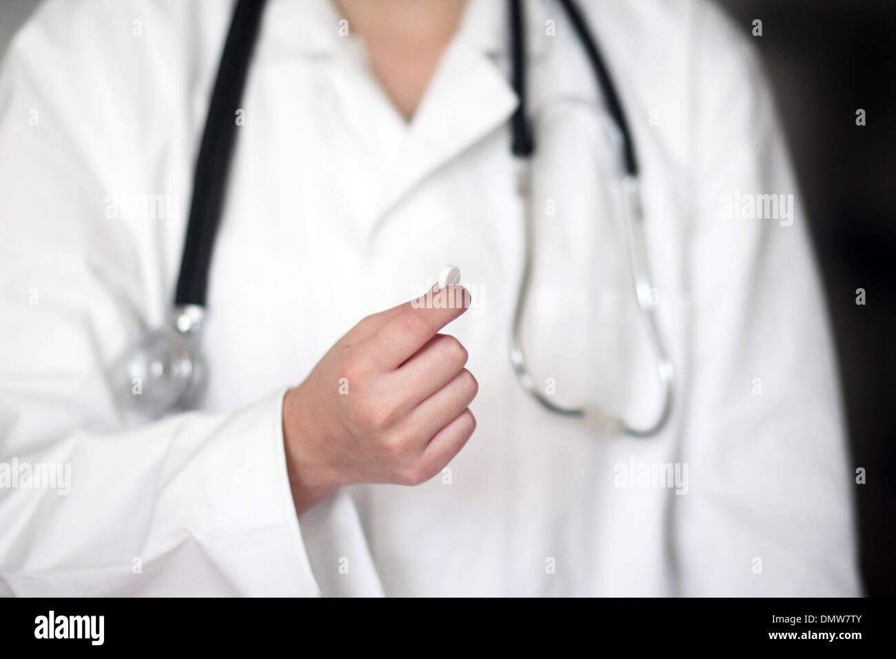 Parte di un medico con uno stetoscopio Foto Stock