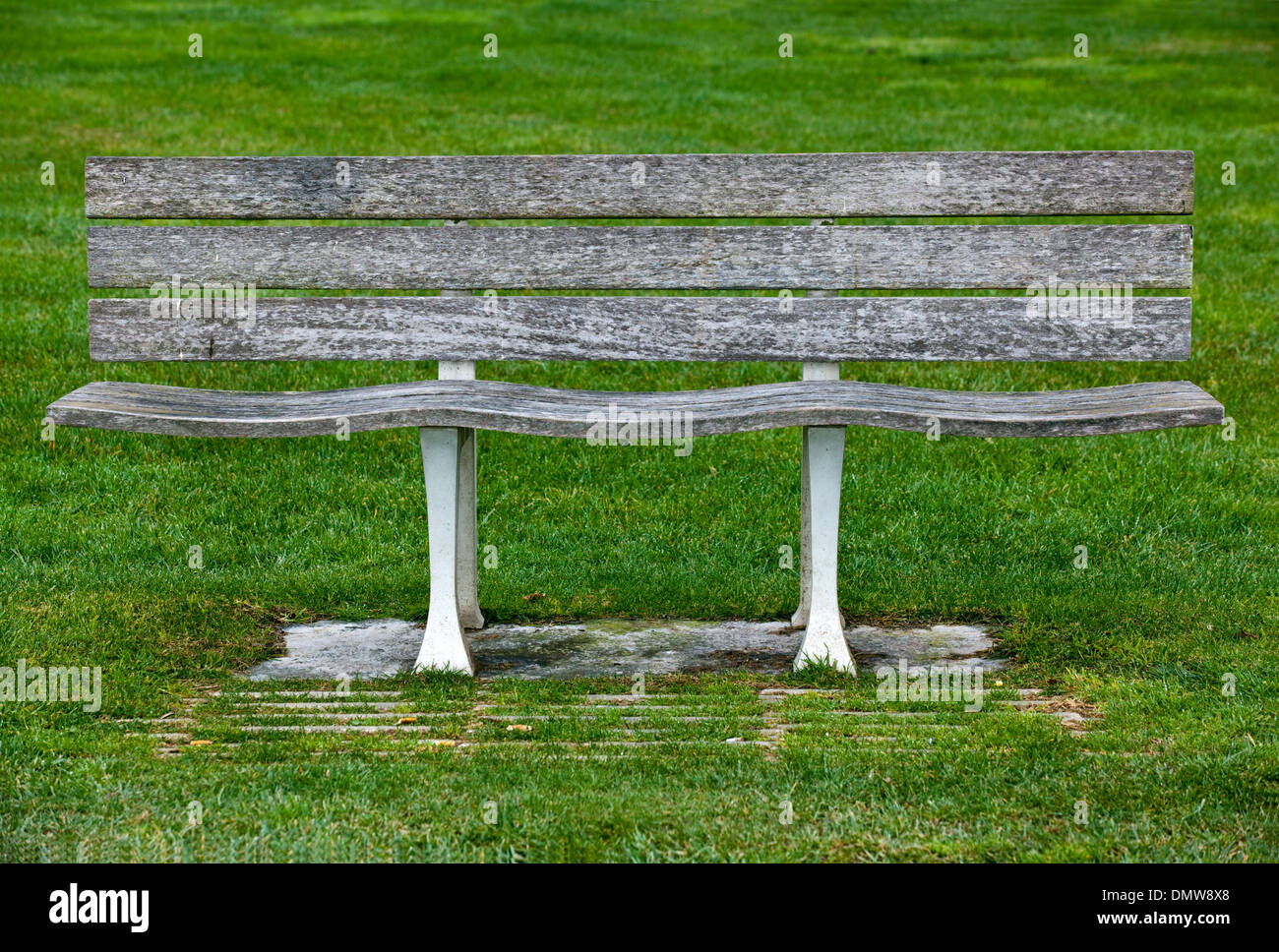 Banco de jardim, Parque Expo, Lisboa, Portogallo Foto Stock