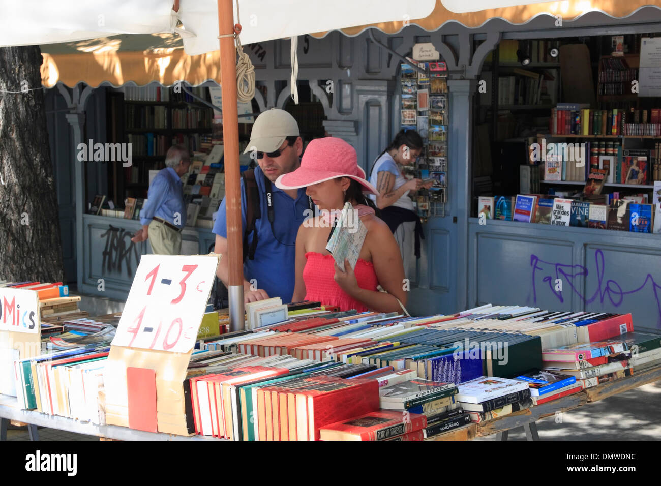 Prenota bancarelle sulla Cuesta de Moyano fiera del libro, libro Antiquariat, Madrid, Spagna Foto Stock