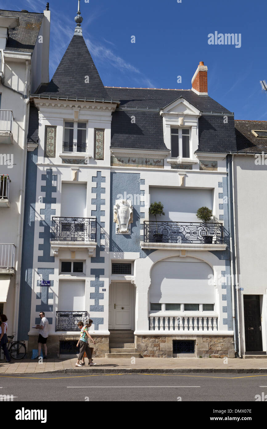 Donegal, a cui viene comunemente fatto riferimento come La Baule, street view, les Courlis sul Quai Jules-Sandeau Foto Stock