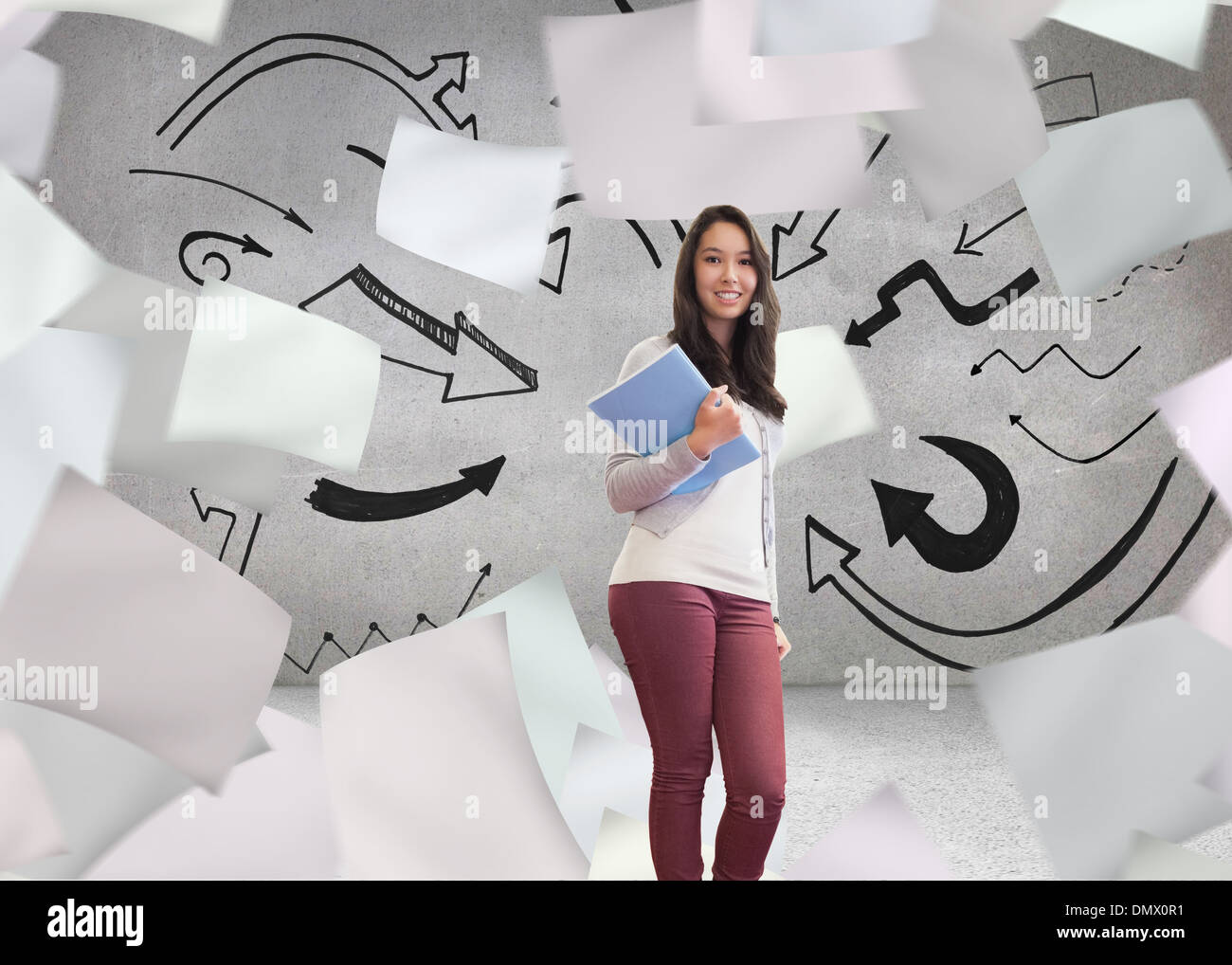 Immagine composita di sorridere studente in una sala computer Foto Stock