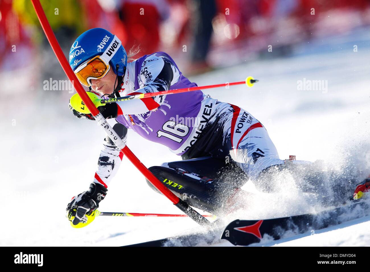 Courchevel, Francia. Xvii Dec, 2013. Sci alpino - Coppa del Mondo FIS slalom per le donne. Marlies Schild (AUT). Credito: Azione Sport Plus/Alamy Live News Foto Stock