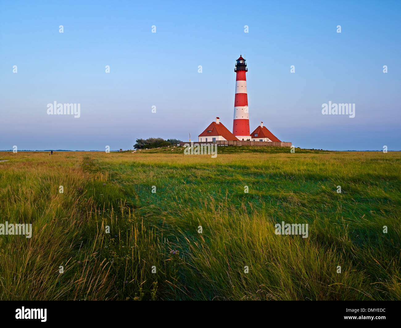 Faro Westerheversand, penisola di Eiderstedt, Frisia settentrionale, Schleswig-Holstein, Germania Foto Stock
