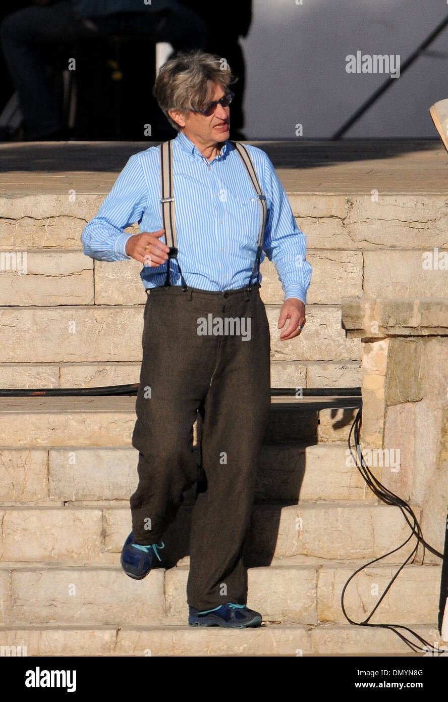 Il direttore del cinema Wim Wenders su una ripresa in Mallorca, Spagna. Foto Stock