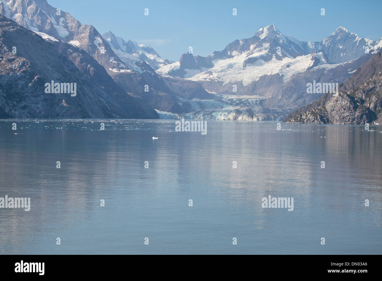 Glacier Bay, Alaska, da una nave da crociera. Foto Stock