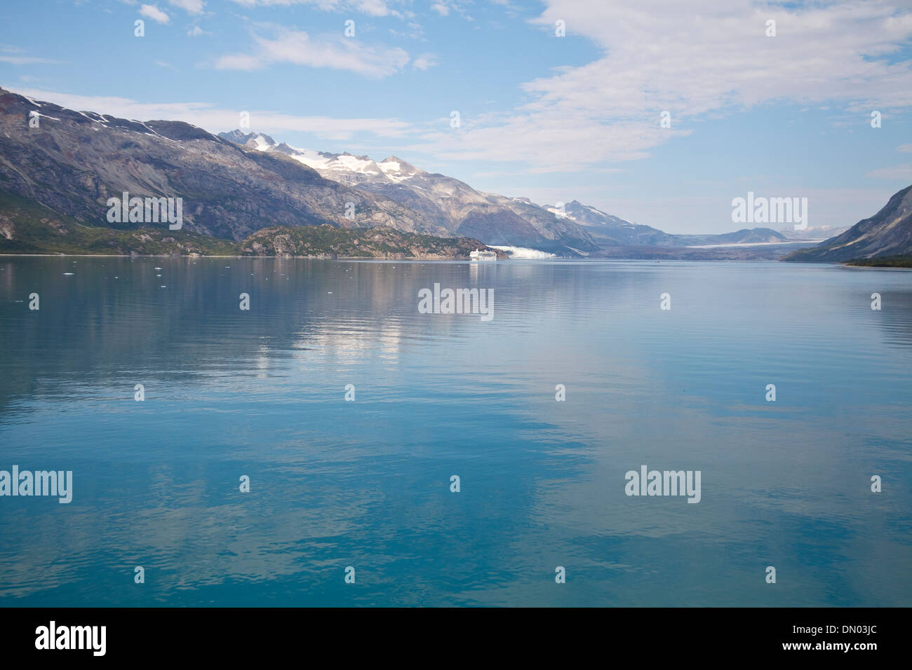 Glacier Bay, Alaska, da una nave da crociera. Foto Stock