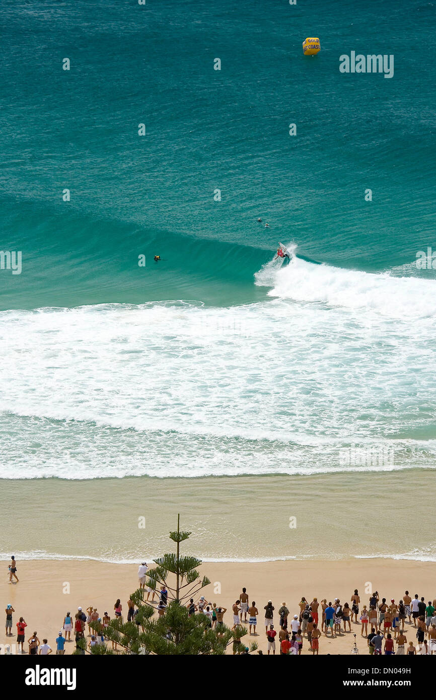 Feb 24, 2009 - Coolangatta, Queensland, Australia - per il 2009 MICK FANNING 8 nominale in ASP e WCT cercherà per registrare il suo decimo titolo mondiale. Quiksilver Pro avviene dal 27 febbraio al 11 marzo 2009. FILE: Marzo 6, 2007. Fanning al Quiksilver Pro Gold Coast a Snapper Rocks, Coolangatta, Queensland, Australia. (Credito Immagine: © Joli/A-Frame/ZUMAPRESS.com) Foto Stock