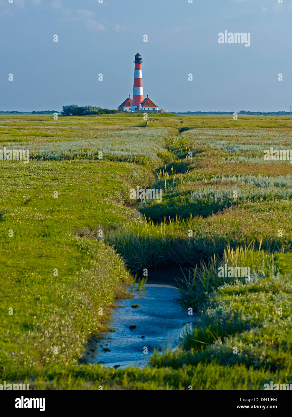 Faro Westerheversand, penisola di Eiderstedt, Frisia settentrionale, Schleswig-Holstein, Germania Foto Stock