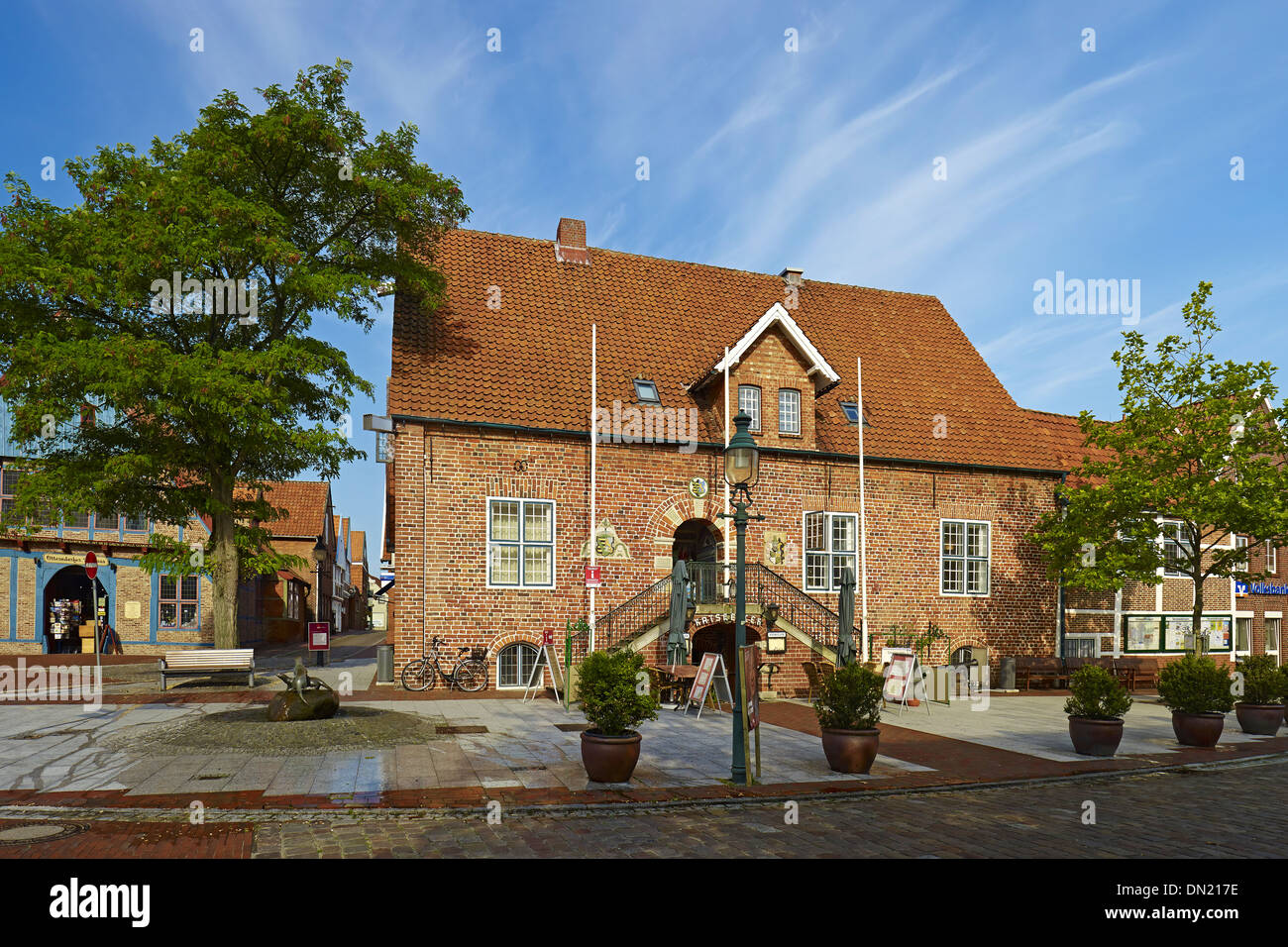 Mattone town hall in Otterndorf, Land Hadeln, Bassa Sassonia, Germania Foto Stock