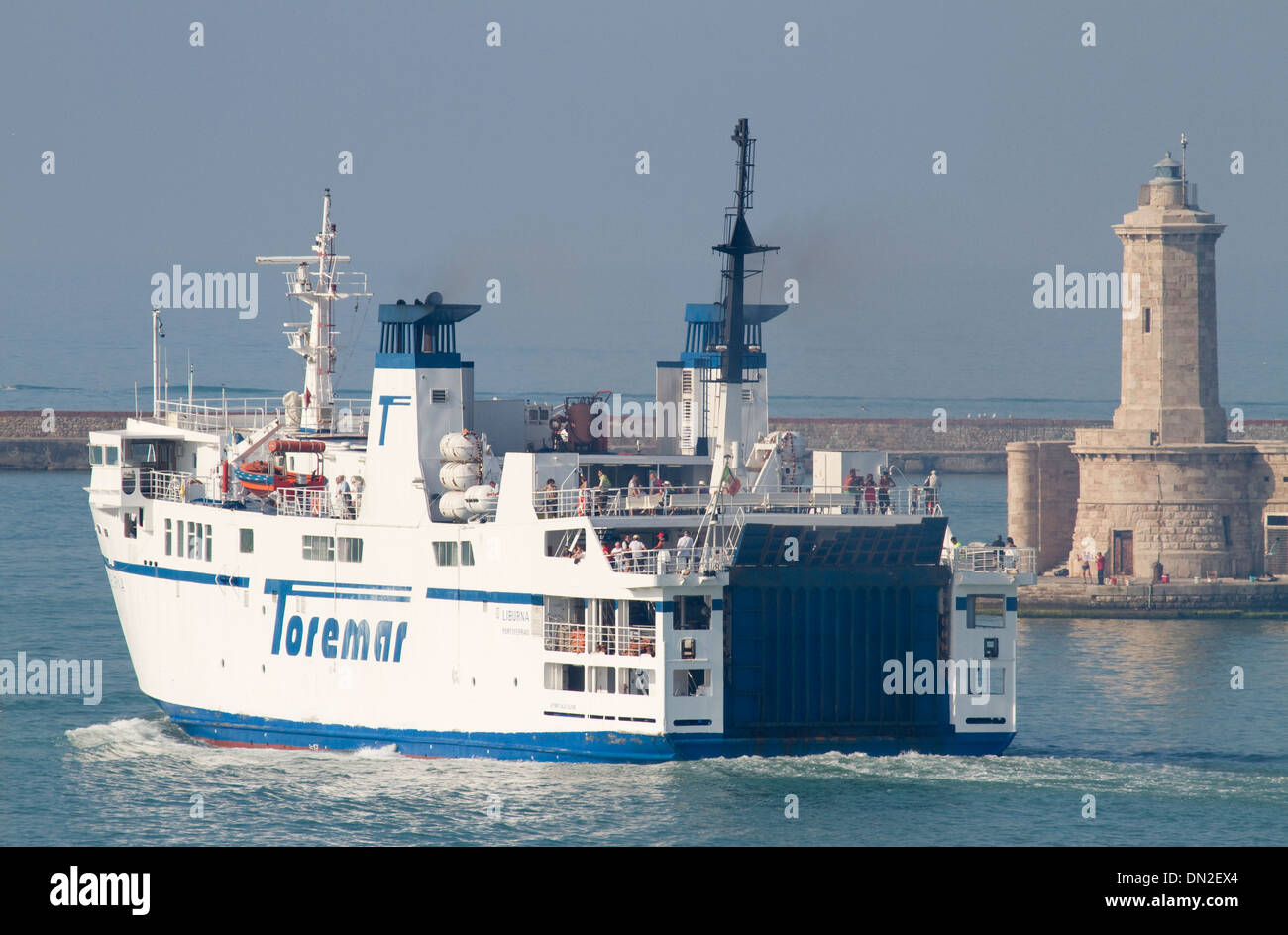 La Toremar FERRY M/V si diparte Liburna Livorno. Foto Stock